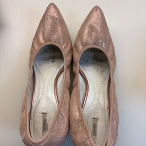 Size 9 Rose Gold Geox Respiria Heels